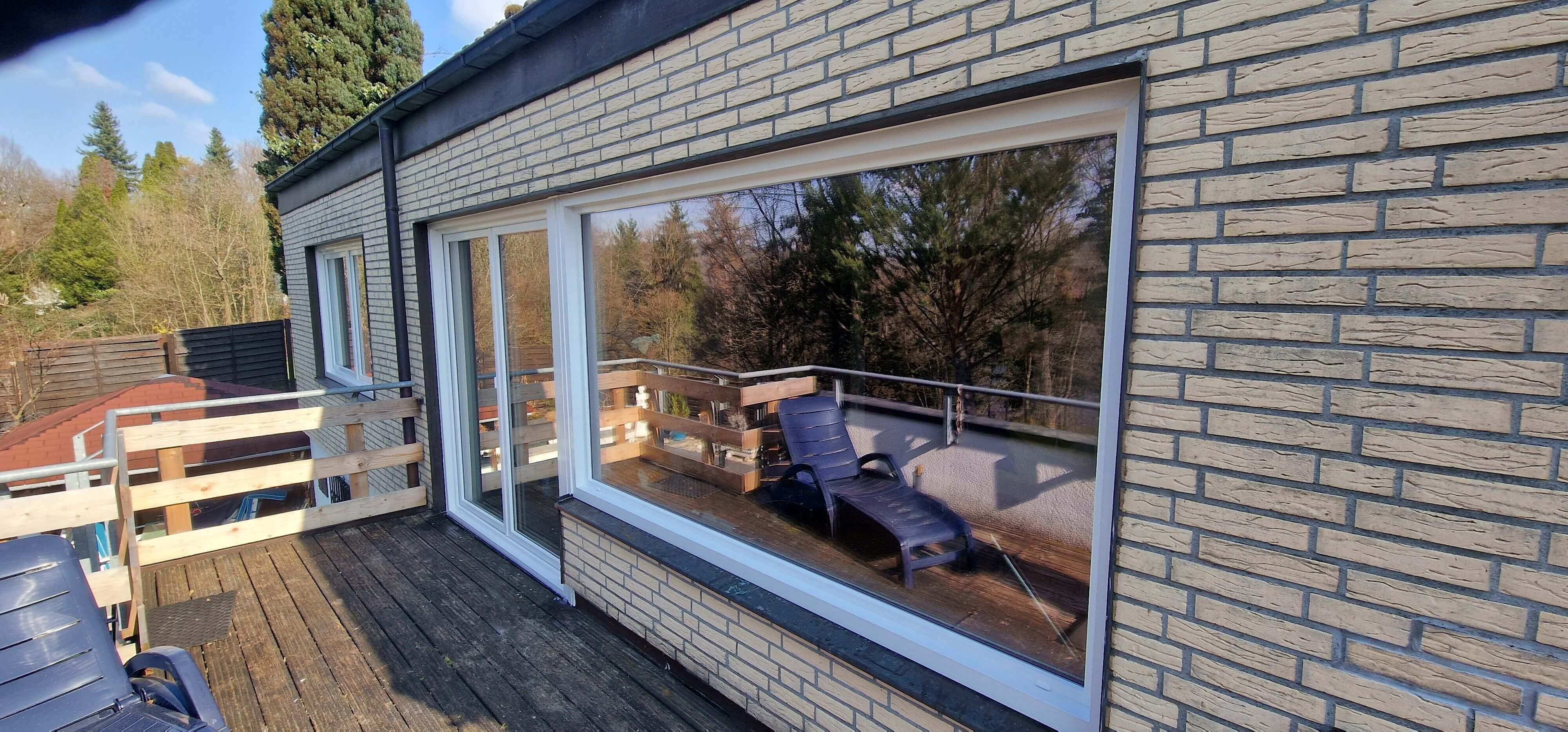 Moderne Fenster und Türen in einem Wohnhaus